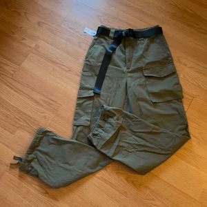 TNA Cargo Pants, in size medium, dark moss green